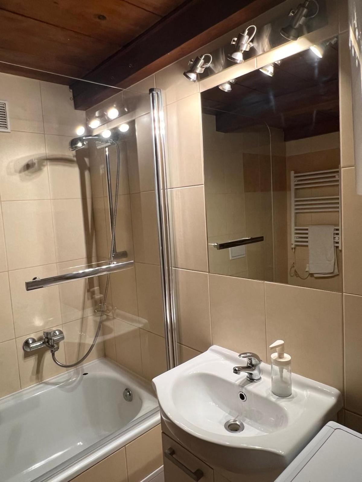 St Gertruda Apartment Free Parking Citybeat#2 Cracovia Exterior foto